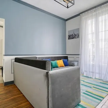 Apartment Pretty Close To Montmartre Paris